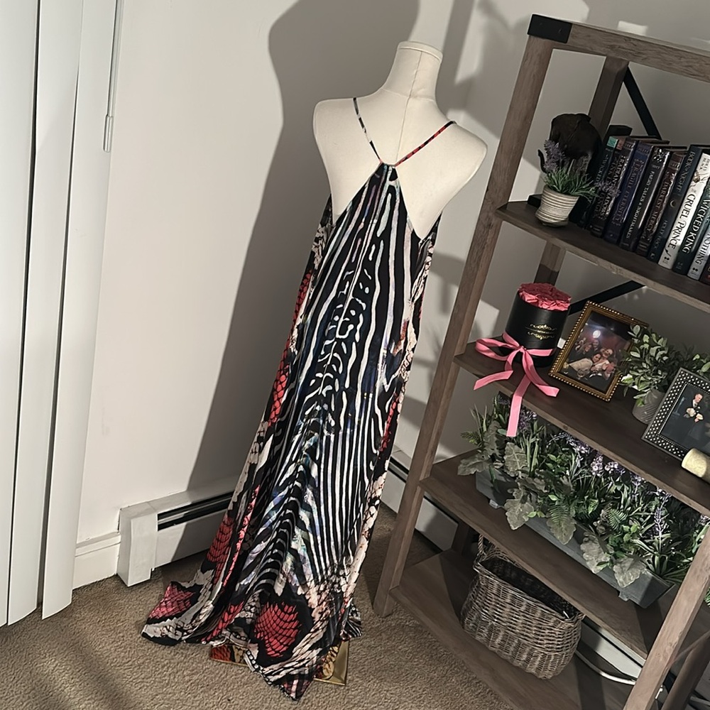 La Moda Dress - Picture 6 of 8